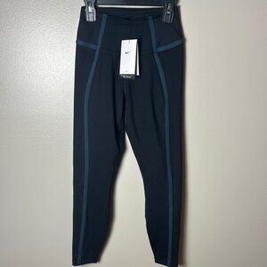 NWT Nike 7/8 Training Legging